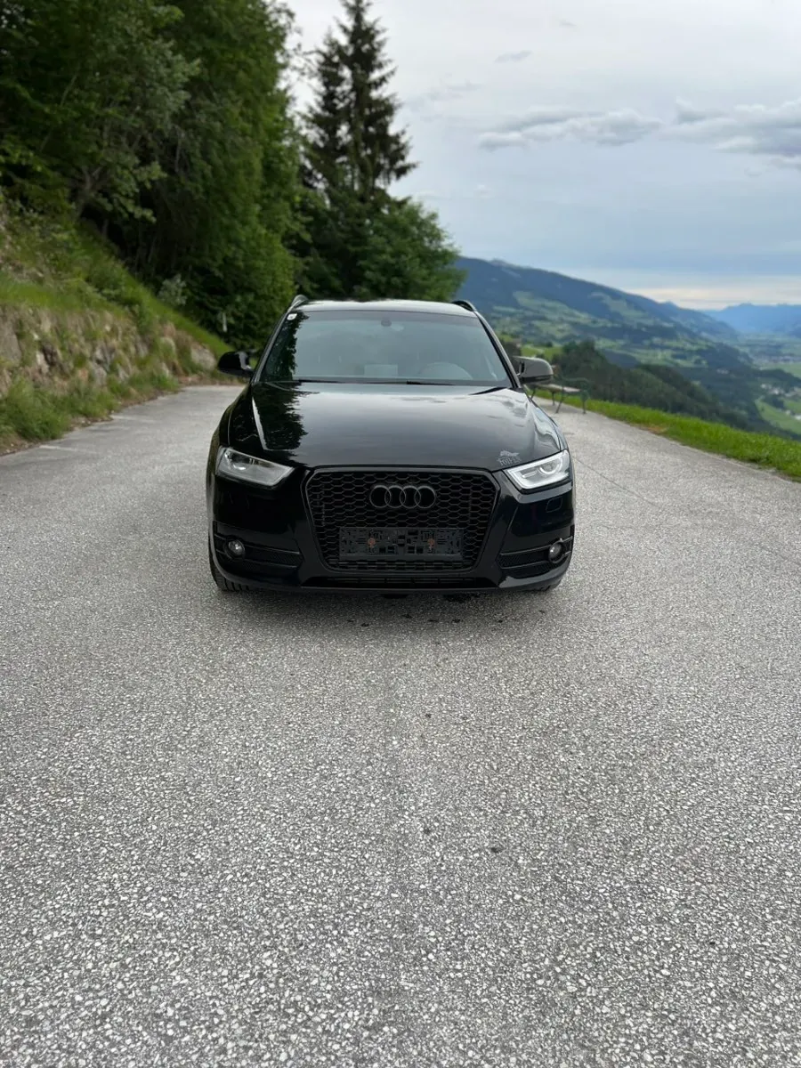 Audi Q3 2013 photo 2