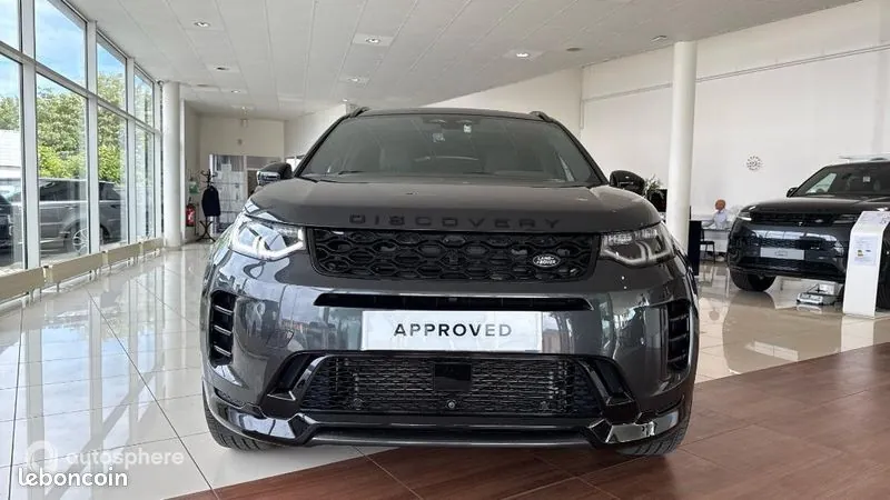 Land Rover Discovery Sport 2024 photo 2