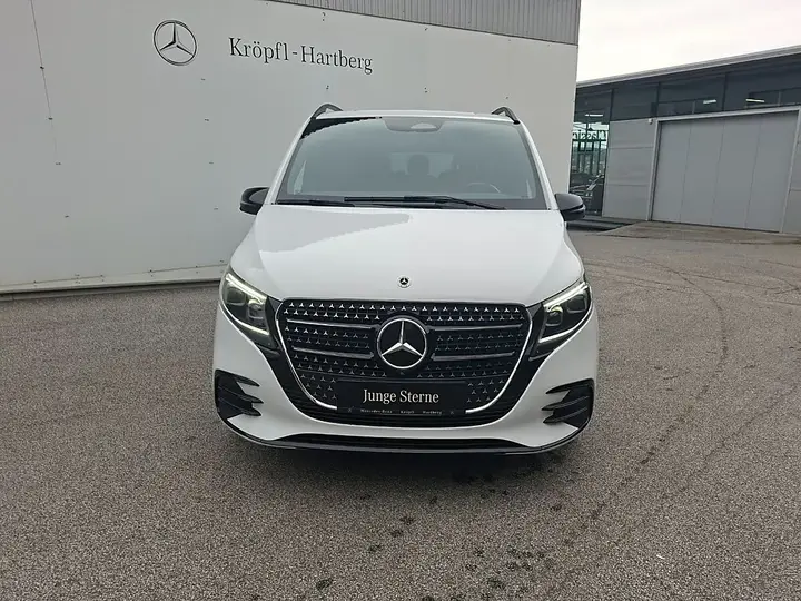 Mercedes-Benz V-Class 2024 photo 3