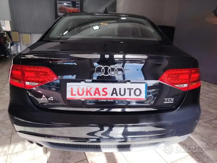Audi A4 2011 photo 3