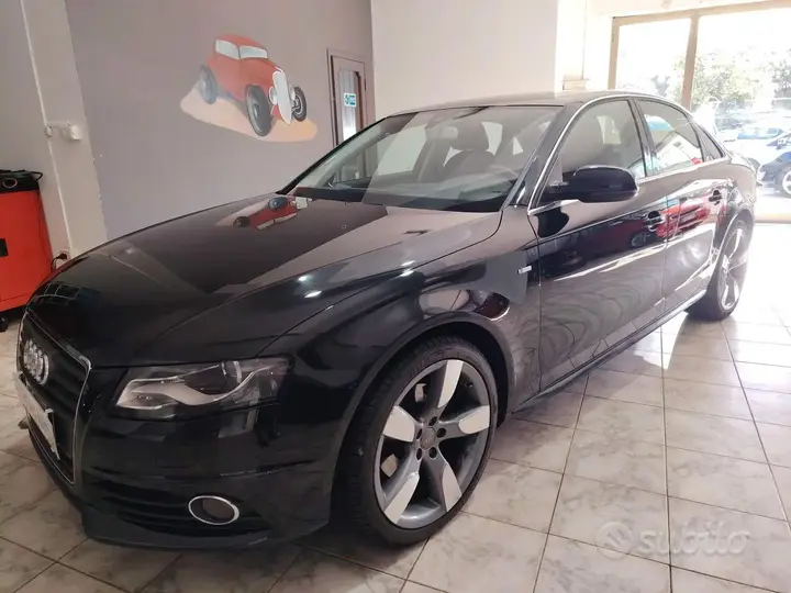Audi A4 2011 photo 2