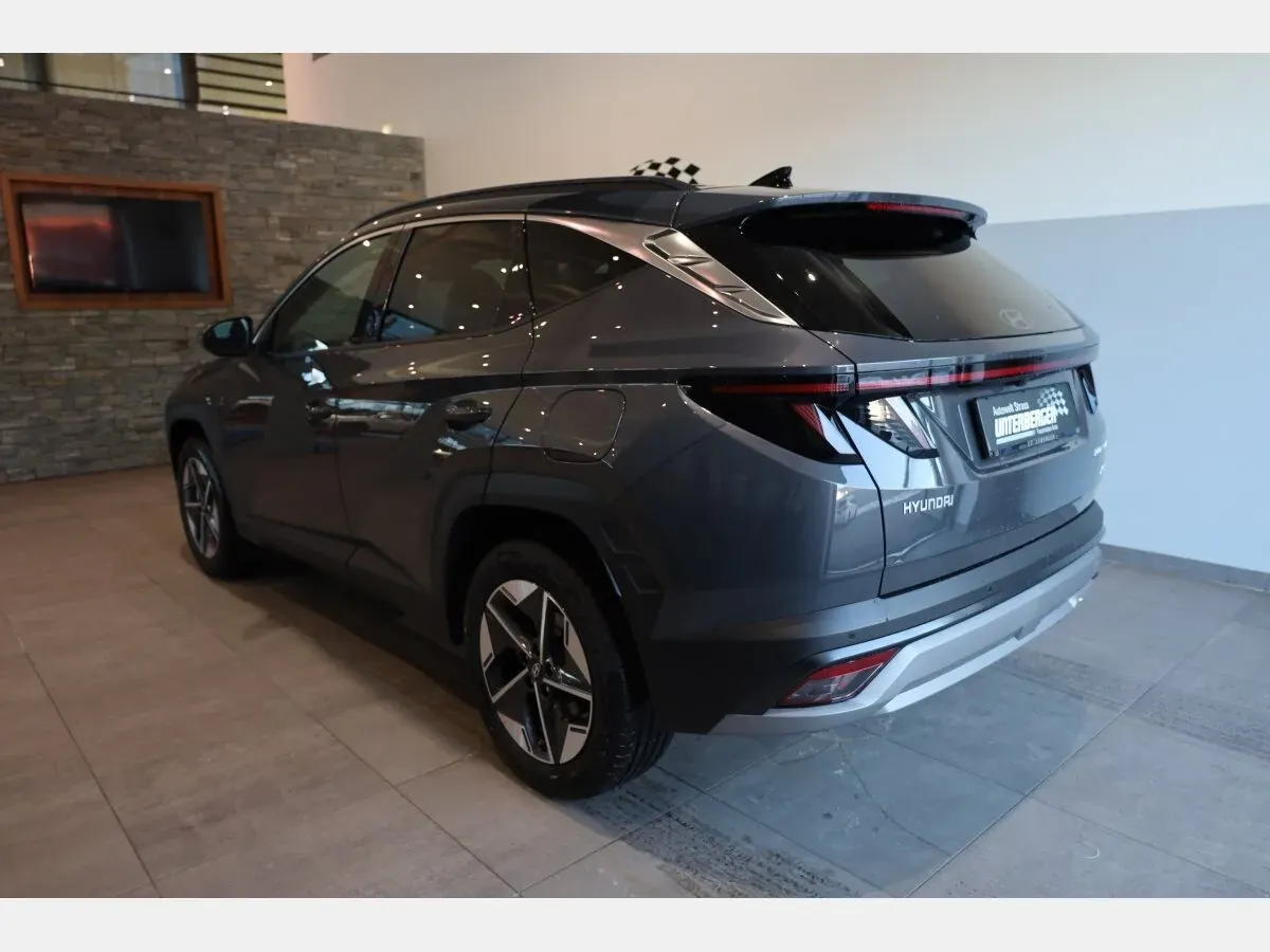 Hyundai Tucson photo 3