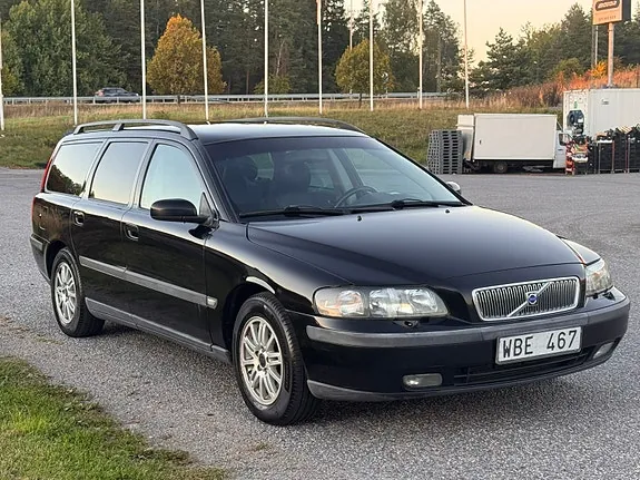 Volvo V70 2004 photo 2