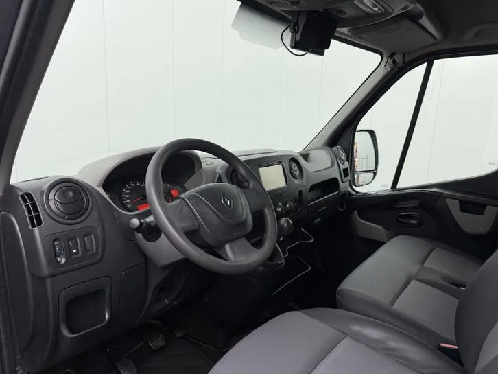 Renault Master 2017 photo 3