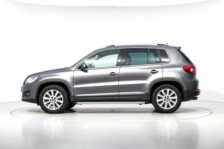 Volkswagen Tiguan 2011 photo 2