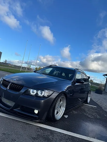 BMW 335Xi 2008 photo 3