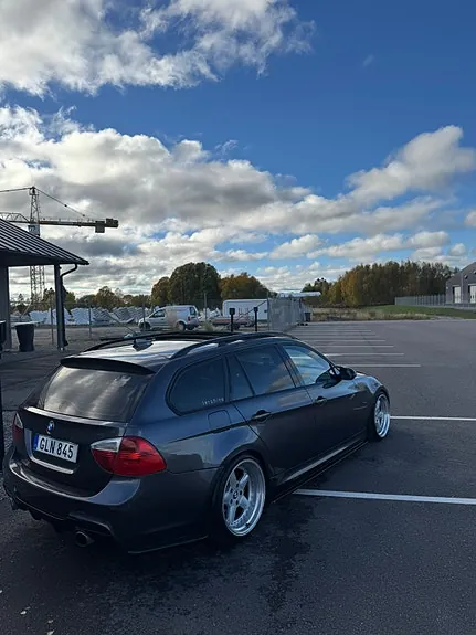BMW 335Xi 2008 photo 4