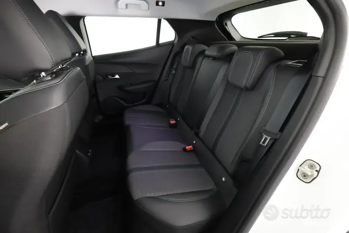 Peugeot 2008 2022 photo 3