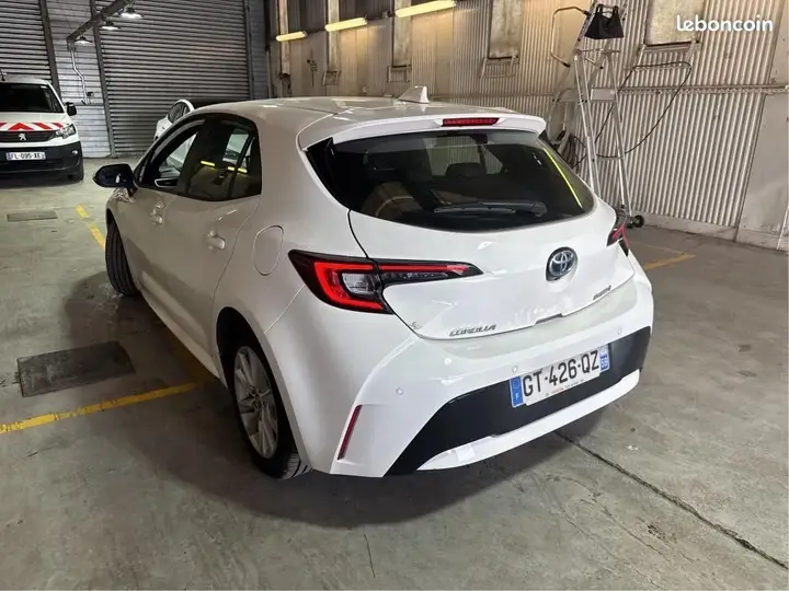 Toyota Corolla 2024 photo 2