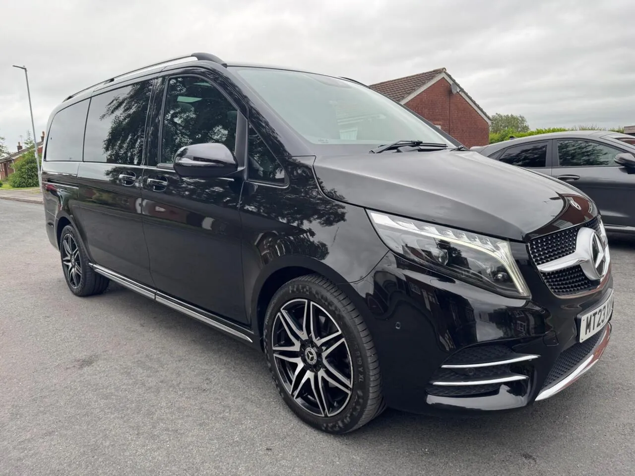 Mercedes-Benz V-Class