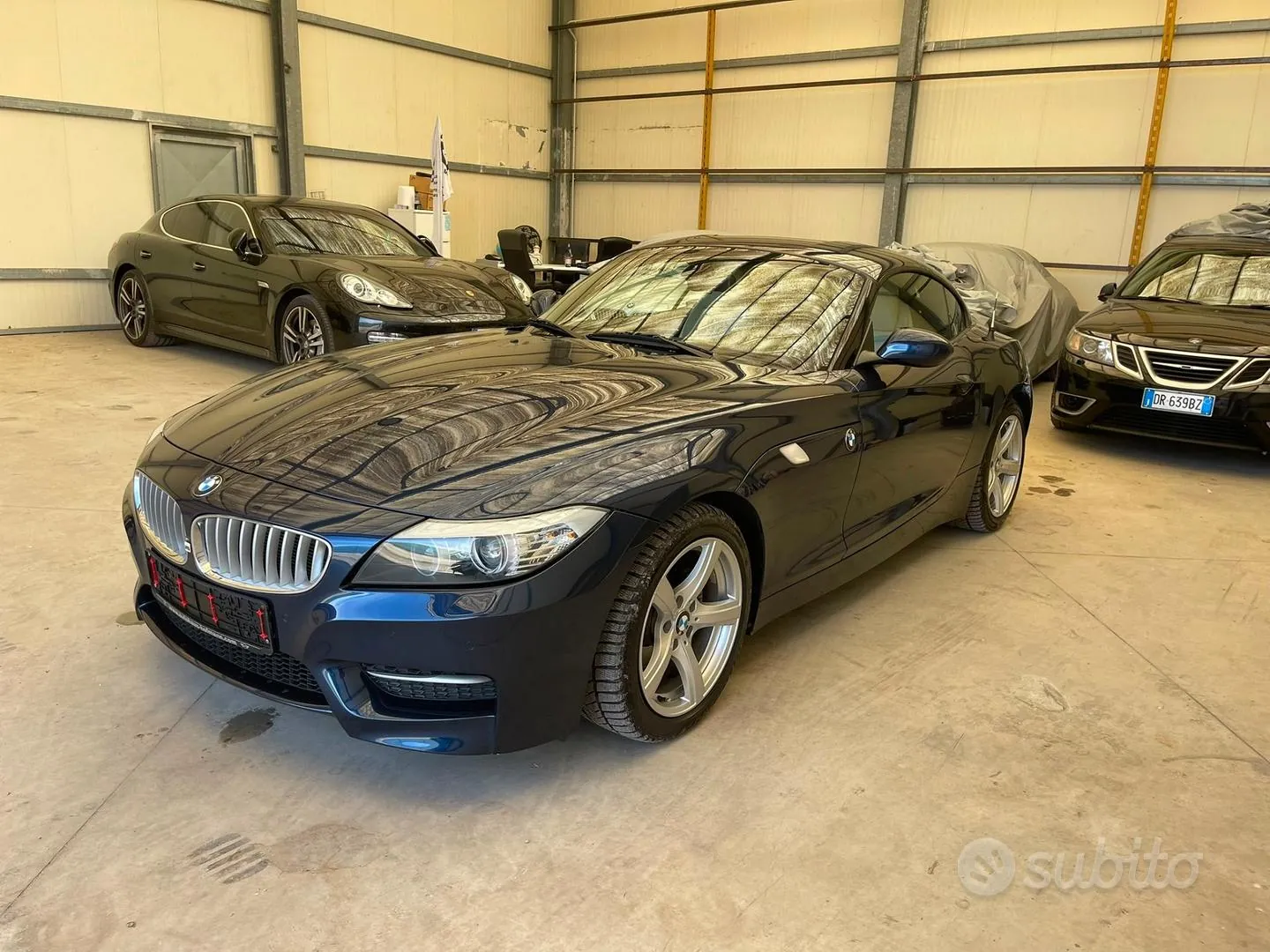 BMW Z4 2010 photo 2