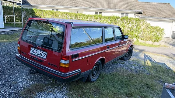 Volvo 240 1992 photo 4