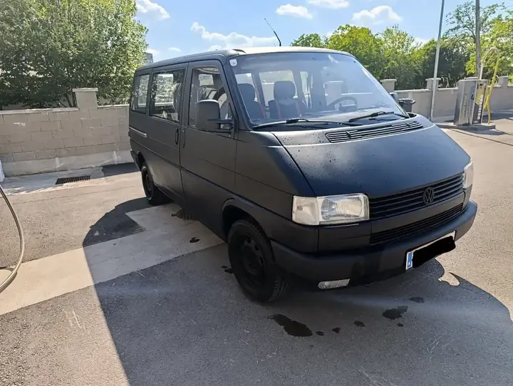 Volkswagen T4 1991 photo 2