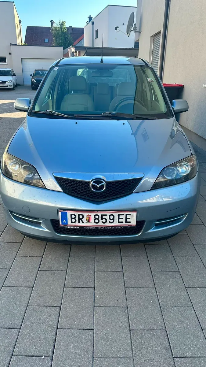 Mazda Mazda2