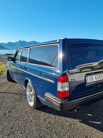 Volvo 240 1992 photo 3