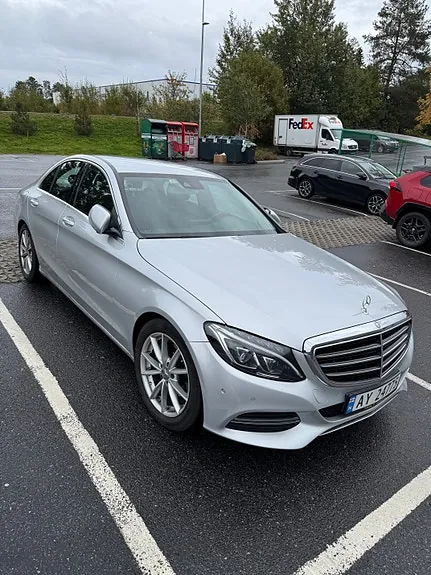 Mercedes-Benz C220 2014 photo 2