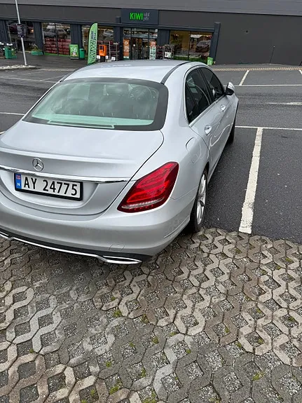 Mercedes-Benz C220 2014 photo 4