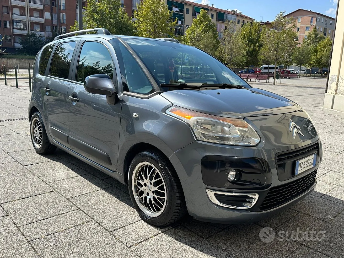 Citroen C3 Picasso 2009 photo 2