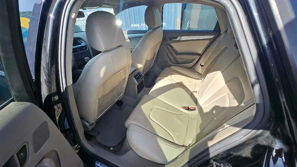 Audi A4 2010 photo 5