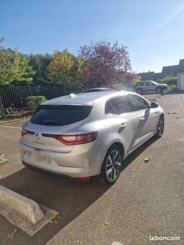 Renault Megane 2017 photo 3