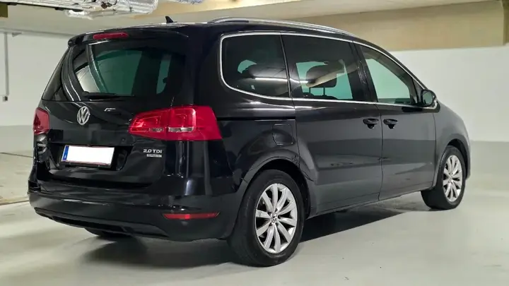 Volkswagen Sharan 2013 photo 2