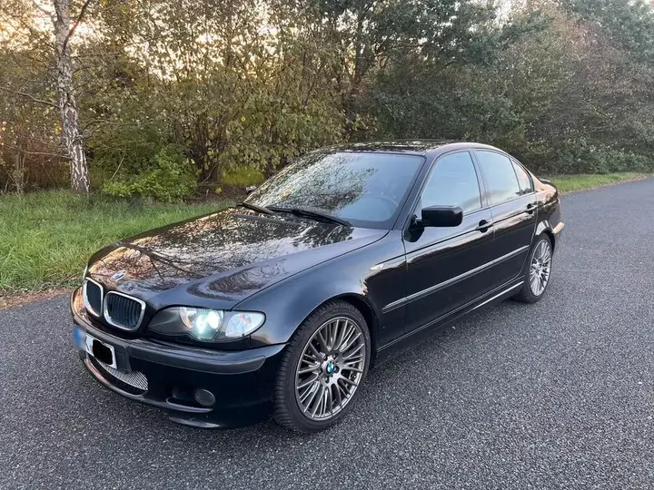 BMW 330I