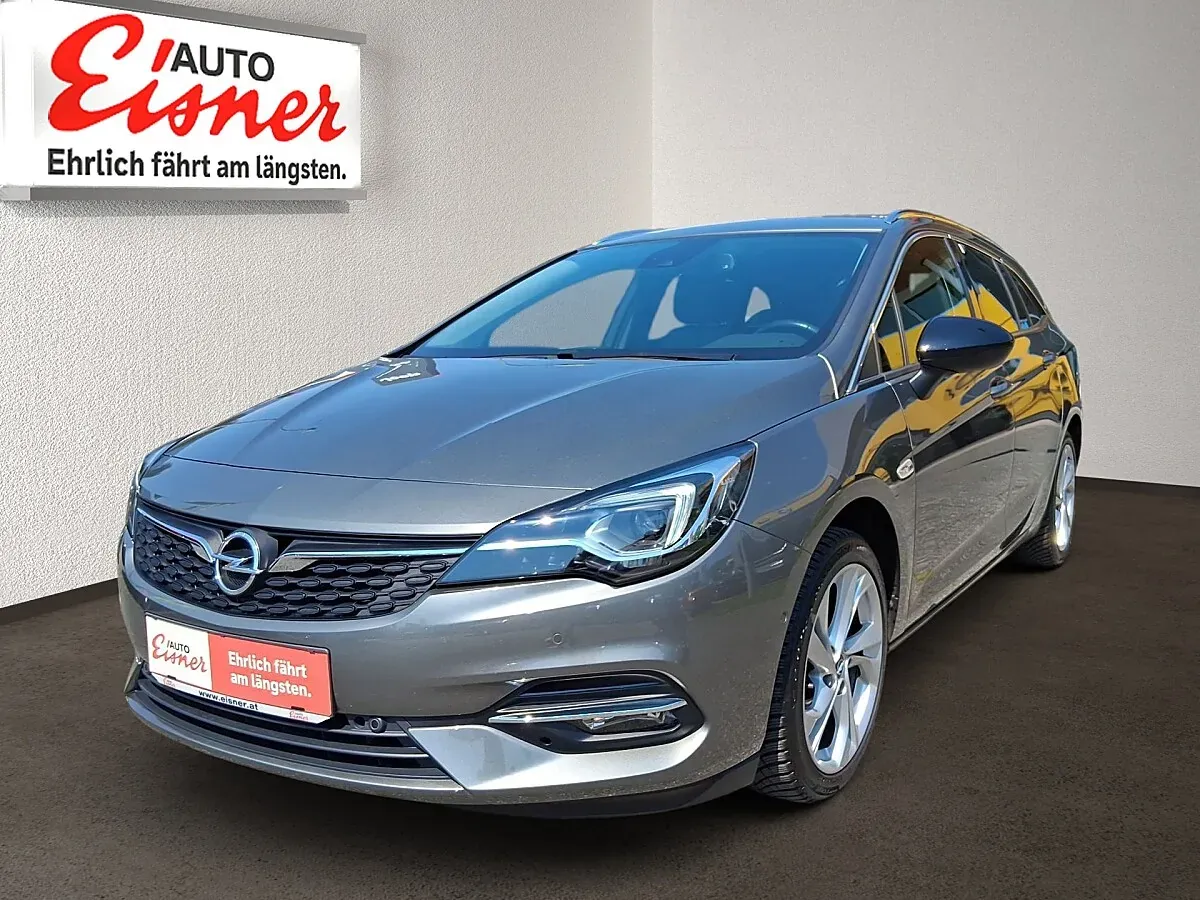 Opel Astra 2022 photo 2