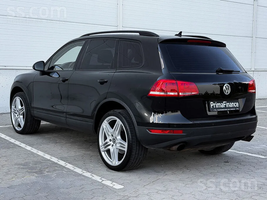 Volkswagen Touareg 2012 photo 4