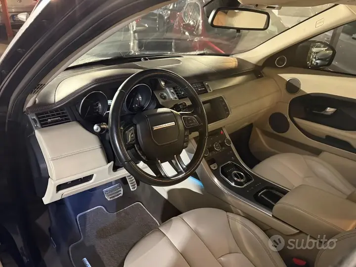 Land Rover Range Rover Evoque 2014 photo 4