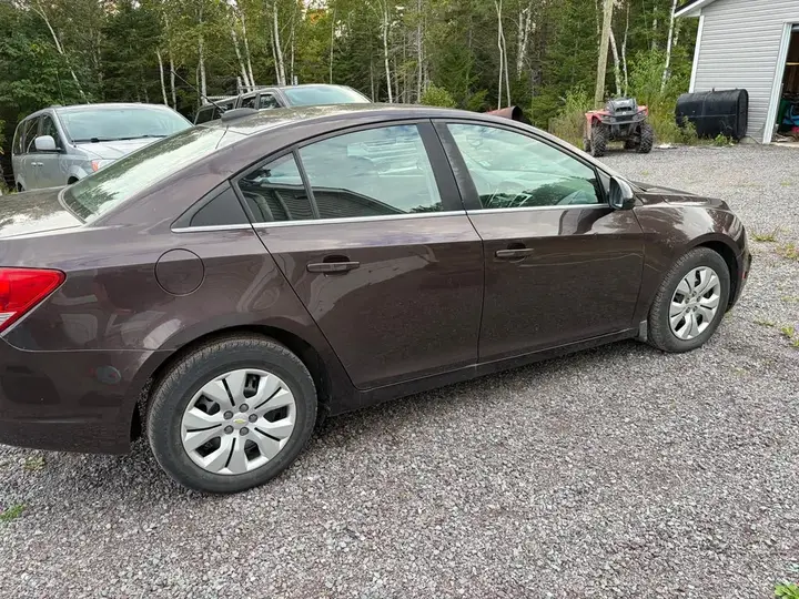Chevrolet Cruze 2015 photo 3