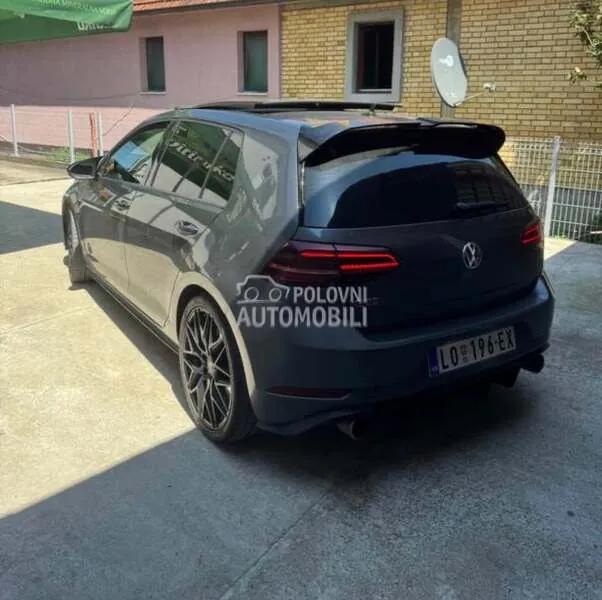 Volkswagen Golf 7 2018 photo 2