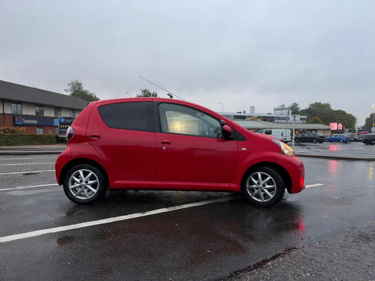 Toyota Aygo 2013 photo 4