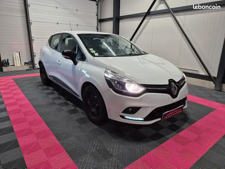 Renault Clio 2018 photo 3