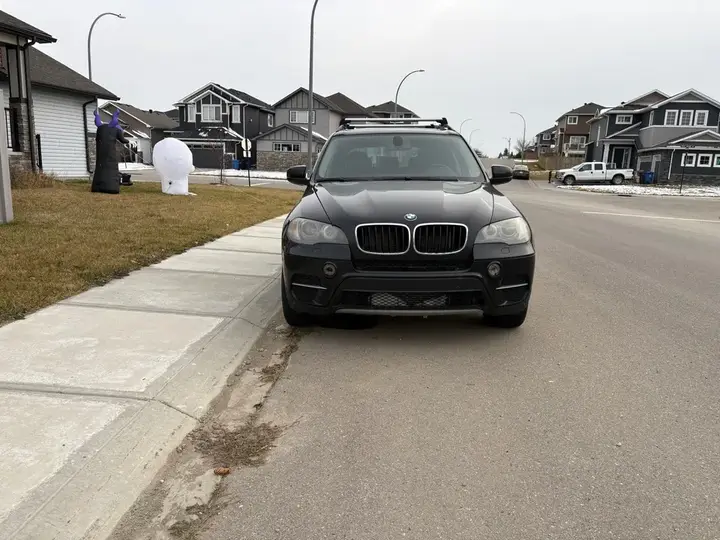 BMW X5 2011 photo 2