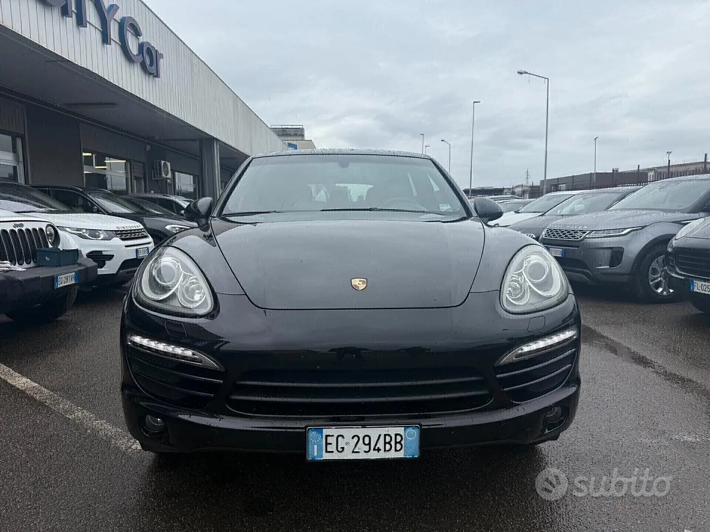 Porsche Cayenne 2011 photo 2