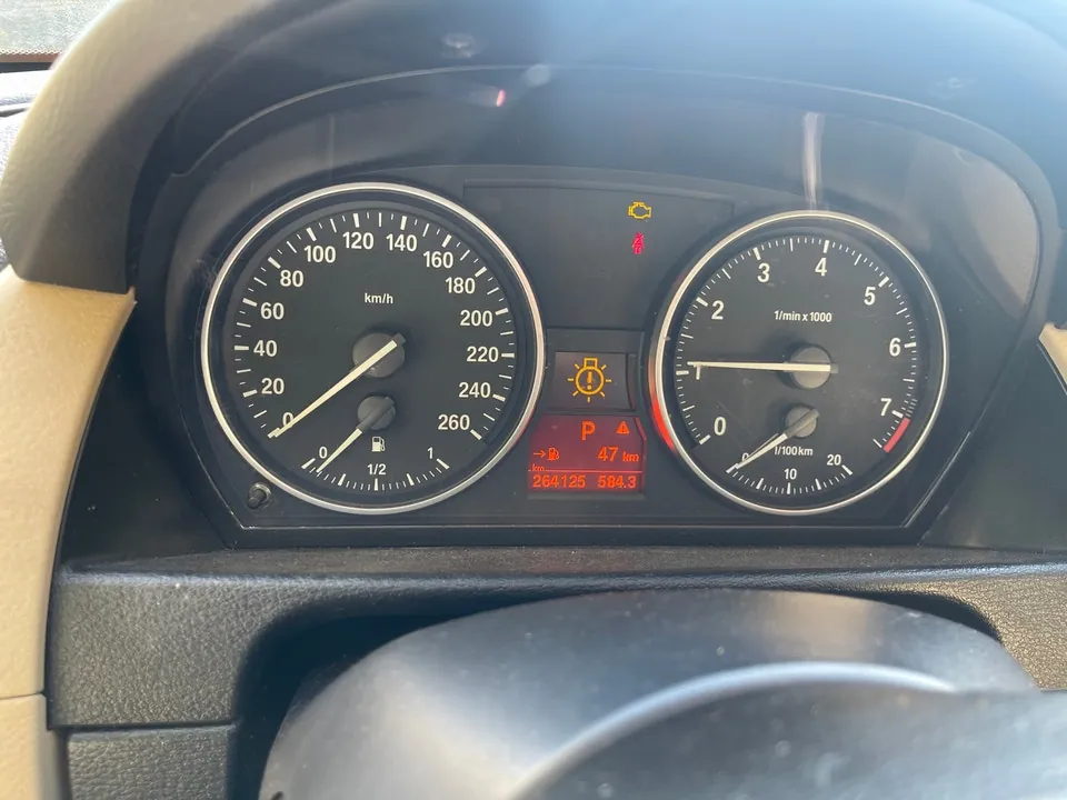 BMW X1 2012 photo 2