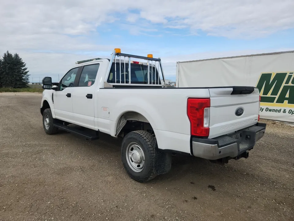 Ford F-350 Super Duty 2017 photo 3