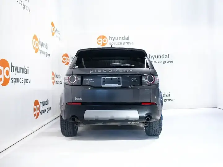 Land Rover Discovery Sport 2017 photo 4