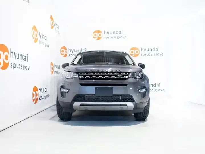 Land Rover Discovery Sport 2017 photo 2