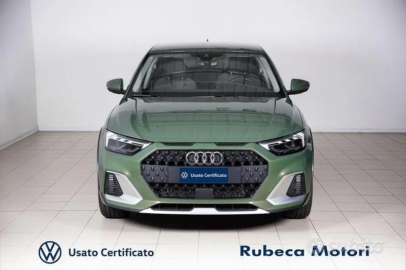 Audi A1 2024 photo 2