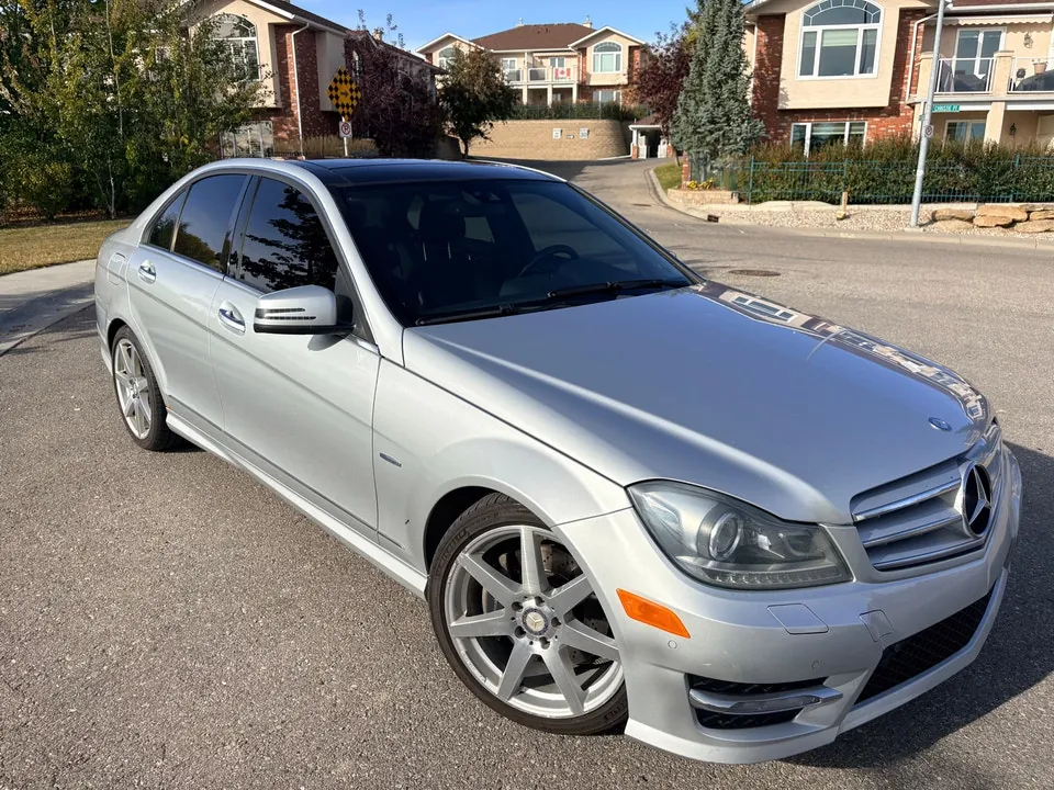 Mercedes-Benz C-Class 2012 photo 4