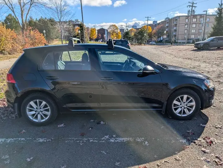 Volkswagen Golf 2017 photo 2