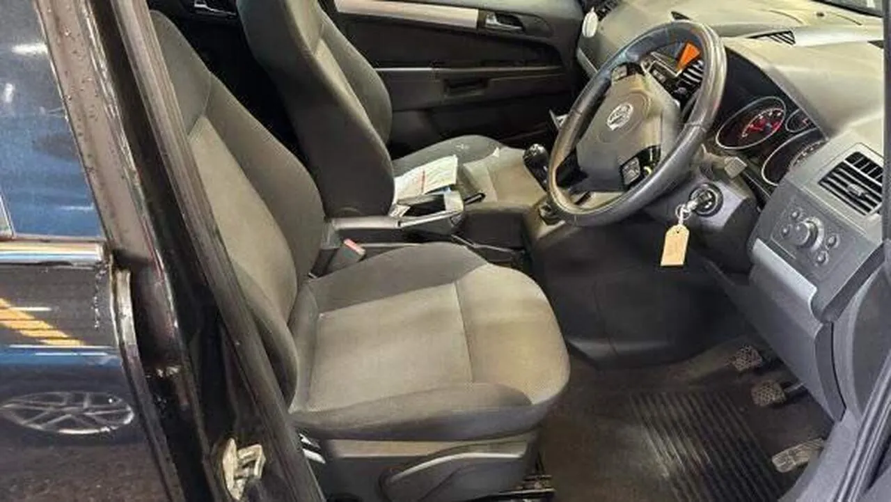 Vauxhall Zafira 2013 photo 4