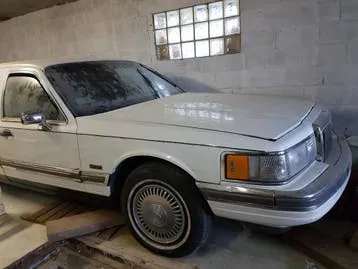 Lincoln Town Car