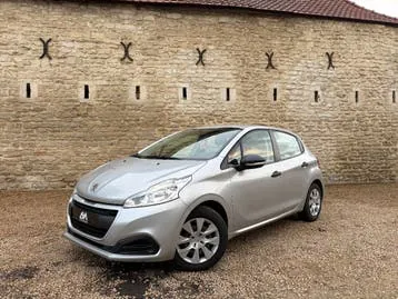 Peugeot 208 2016 photo 2