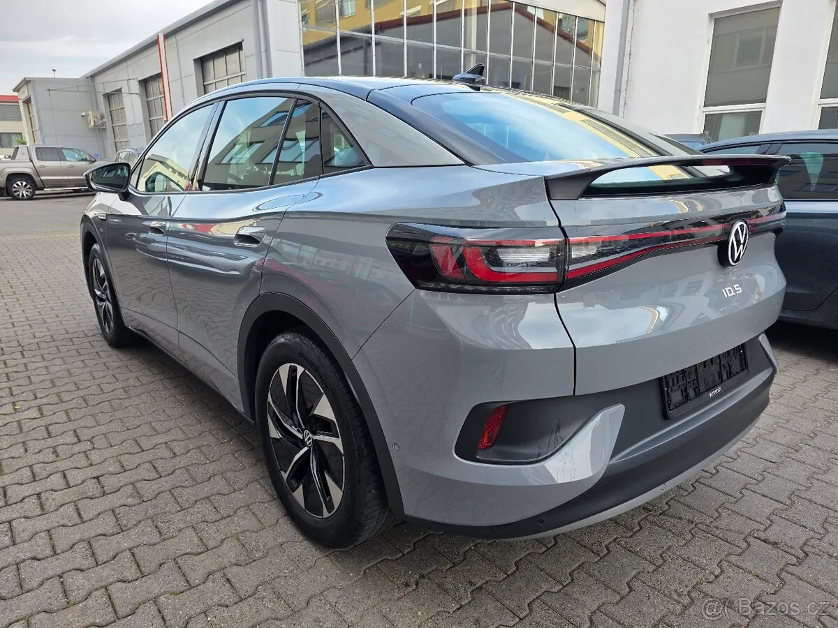 Volkswagen Id.5 2023 photo 5