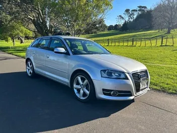Audi A3 2012 photo 2