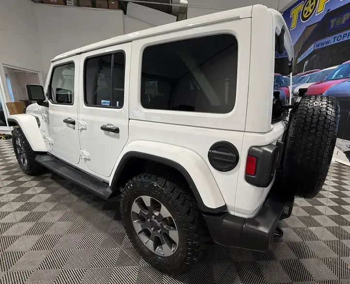 Jeep Wrangler 2023 photo 3