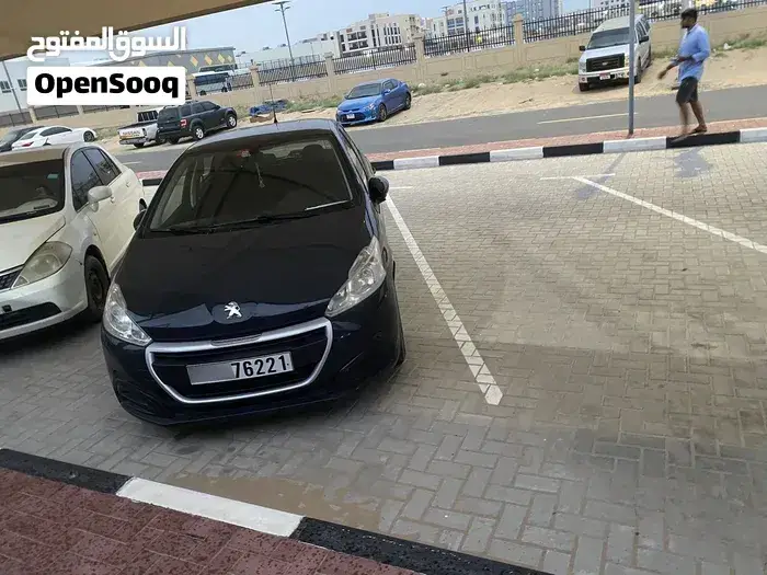 Peugeot 208 2016 photo 3