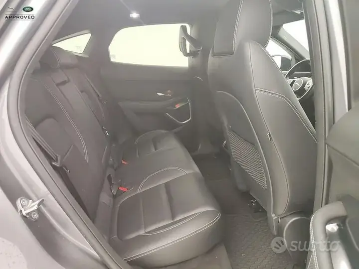 Jaguar E-Pace 2024 photo 5